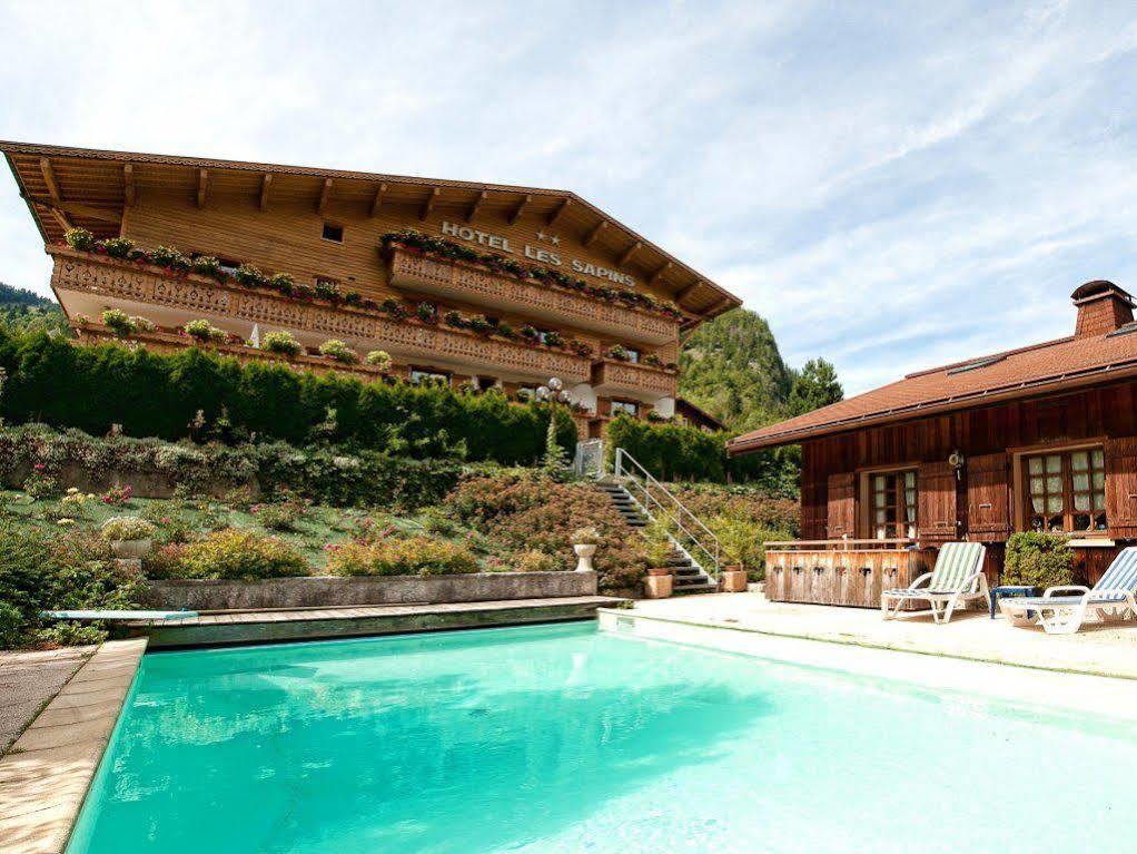 Hotel Les Sapins La Clusaz Exterior photo